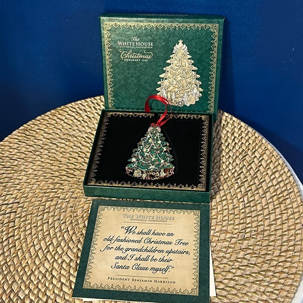 New in Box 2008 White House Historical Association Christmas Ornament